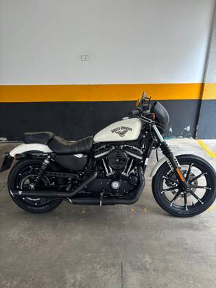 HARLEY-DAVIDSON SPORTSTER XL 883N IRON 